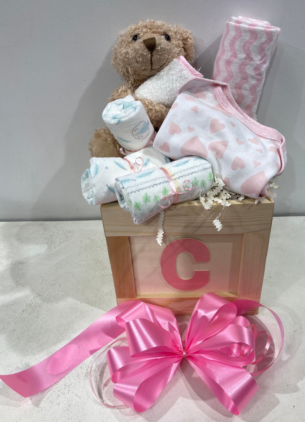Panier cadeau naissance fille 1