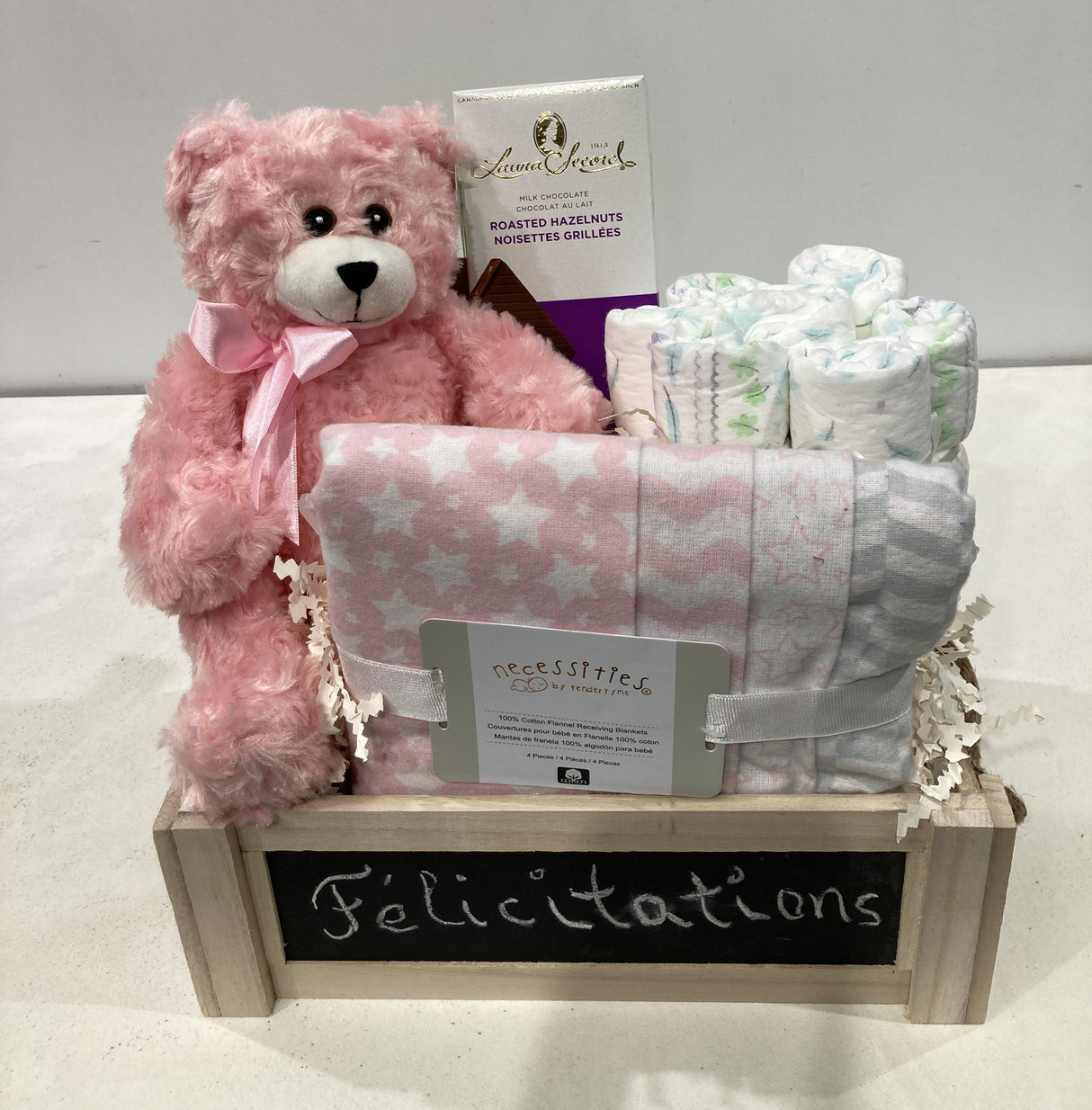 Naissance _ Panier cadeau - Fille